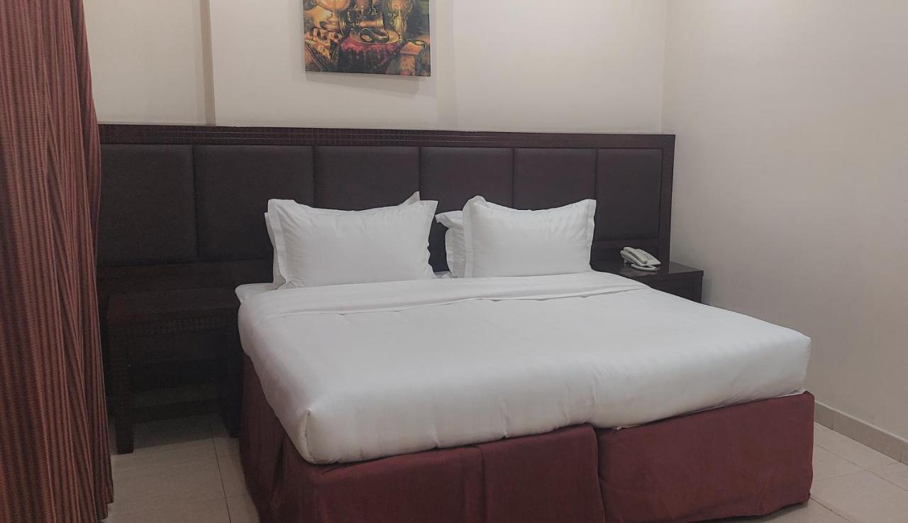 Rabwah Al Safwa Hotel 7 Medina ภายนอก รูปภาพ